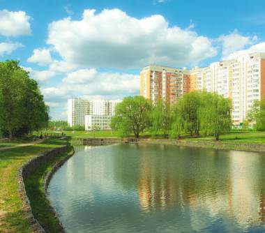 Где в Москве продается самое дешевое жилье?